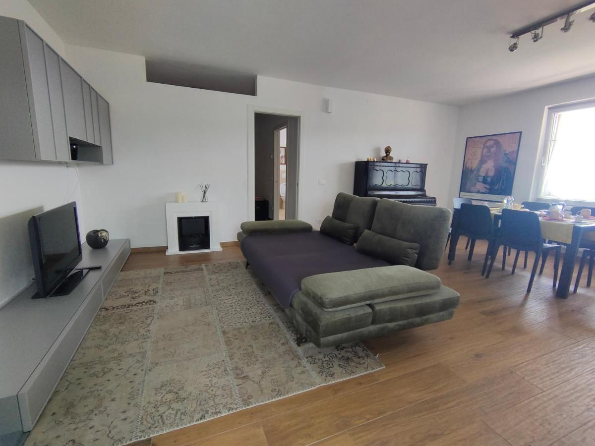 Nuovo Bilocale Apartment San Rocco  ภายนอก รูปภาพ